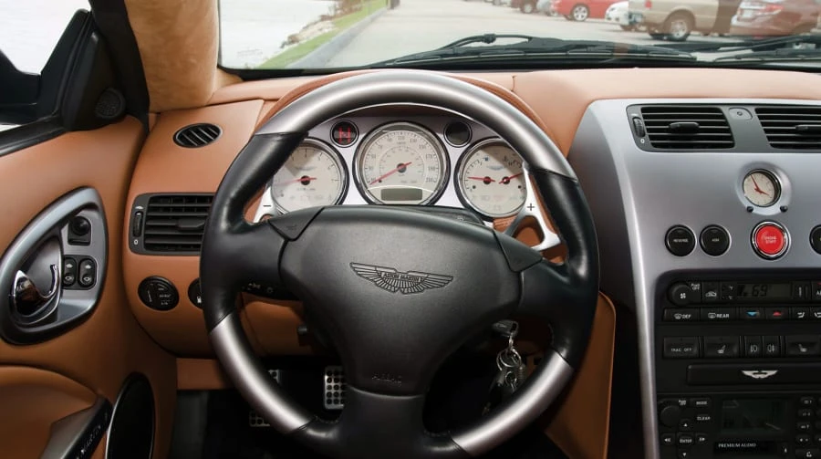 2002 Aston Martin Vanquish 1st Gen - Image 8 of 12