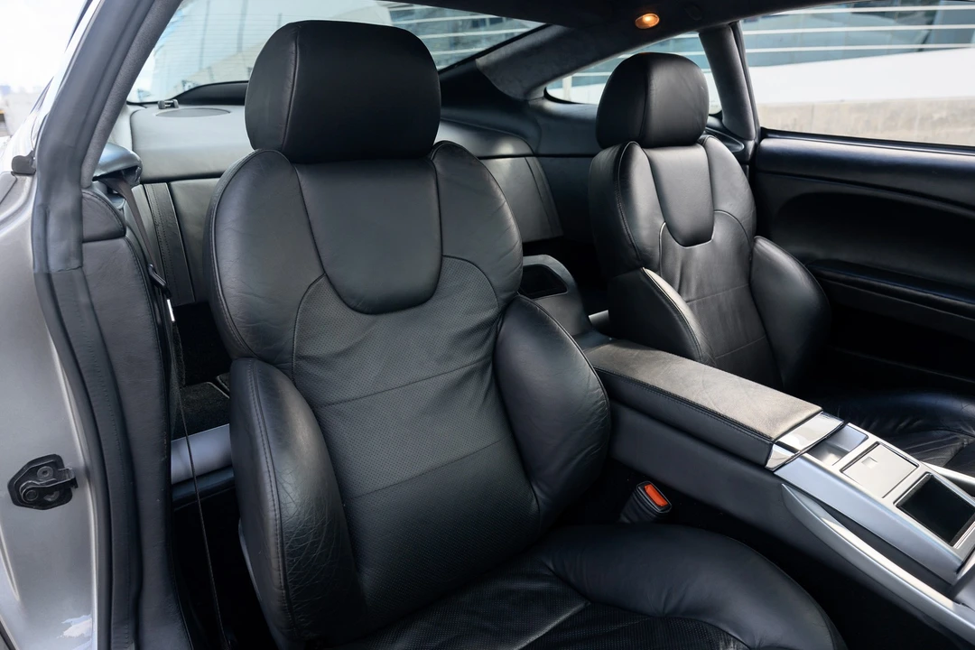 2002 Aston Martin Vanquish 1st Gen - Image 8 of 11