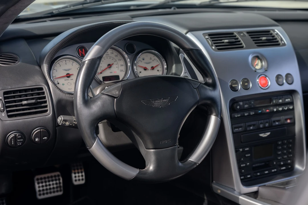 2002 Aston Martin Vanquish 1st Gen - Image 5 of 11