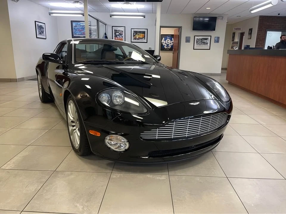 2002 Aston Martin Vanquish 1st Gen - Image 2 of 11