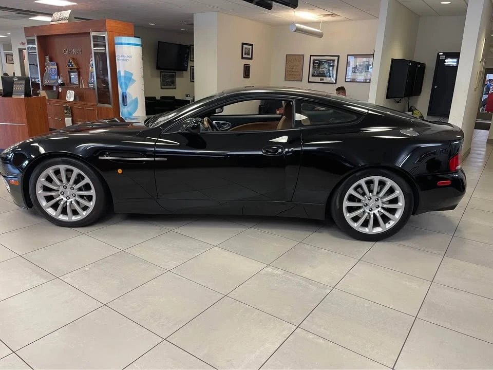 2002 Aston Martin Vanquish 1st Gen - Image 5 of 11