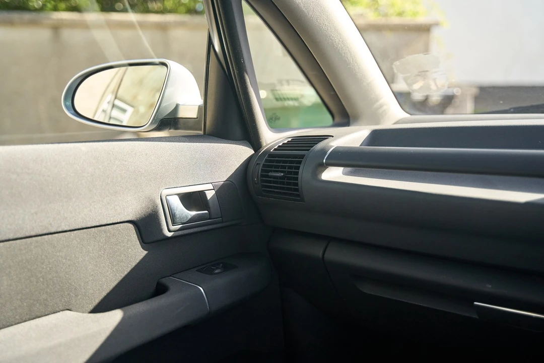 2002 Audi - Image 27 of 30