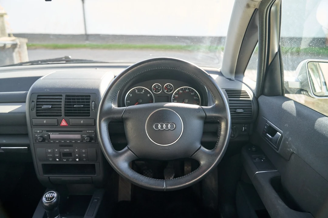 2002 Audi - Image 25 of 30