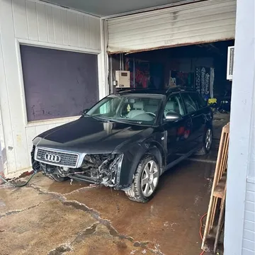 2002 Audi A4 1.8T Avant Quattro Wagon 4D