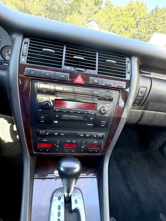 2002 Audi D2 A8 - Image 13 of 19