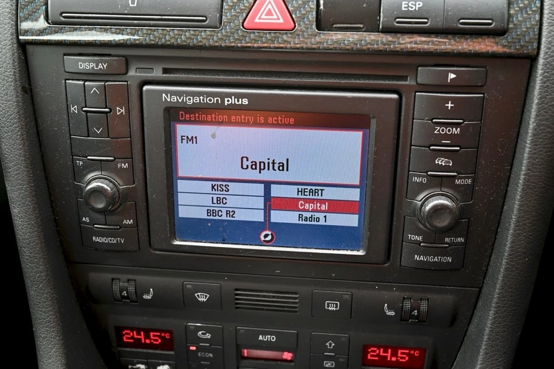 2002 Audi C5 S6 - Image 17 of 30