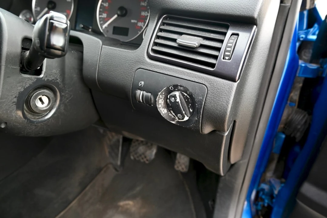 2002 Audi C5 S6 - Image 19 of 30