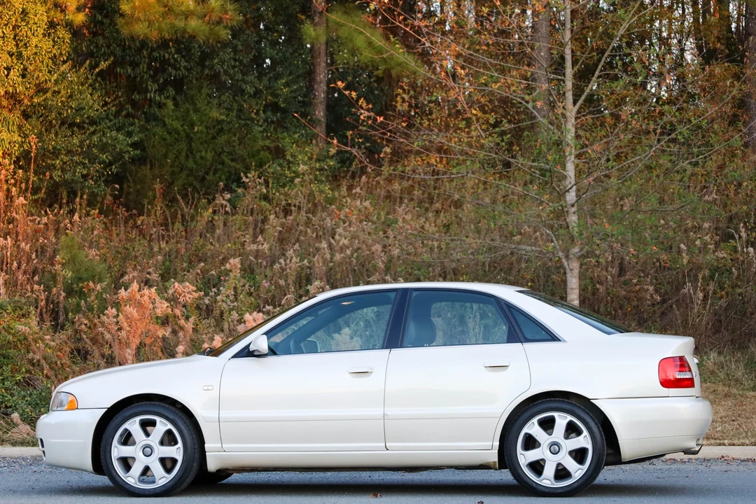 2002 Audi B5 S4 - Image 16 of 31