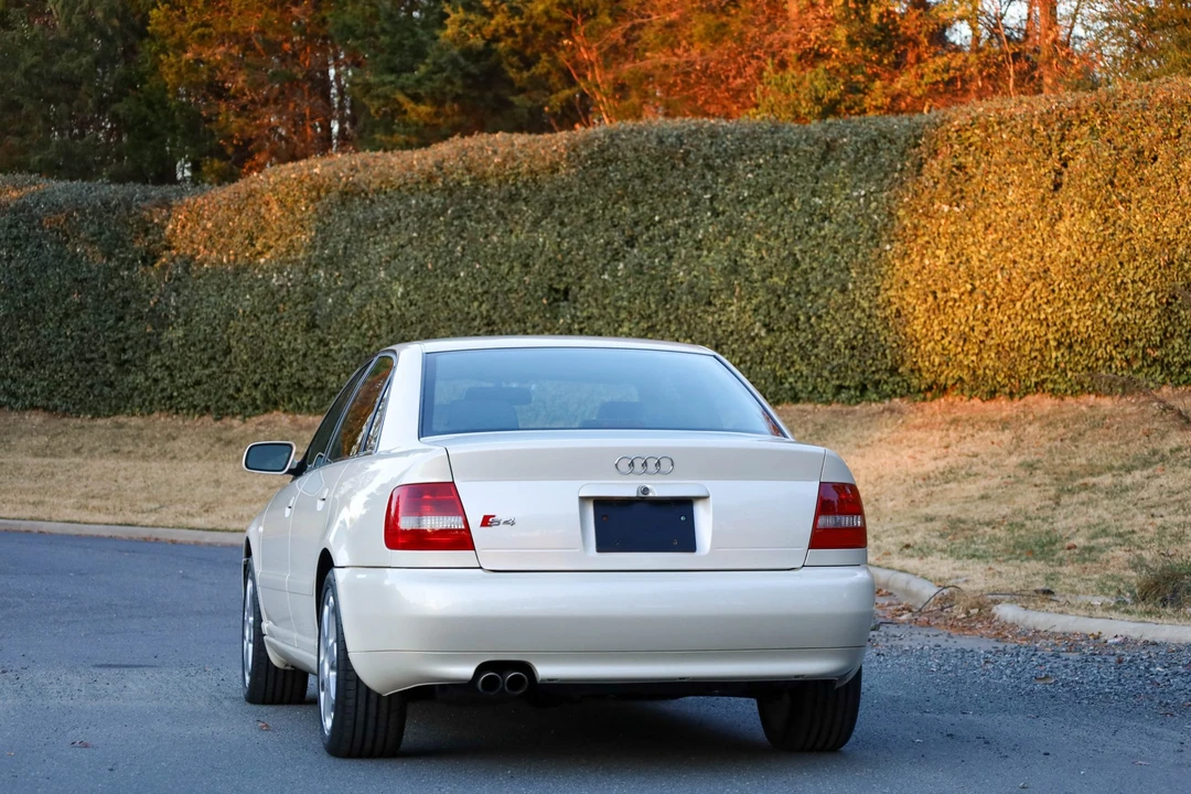 2002 Audi B5 S4 - Image 19 of 31