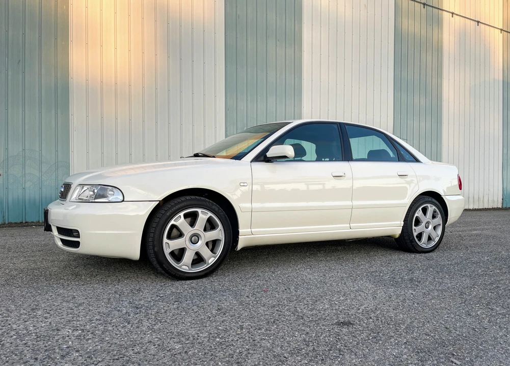 2002 Audi B5 S4 - Image 2 of 31