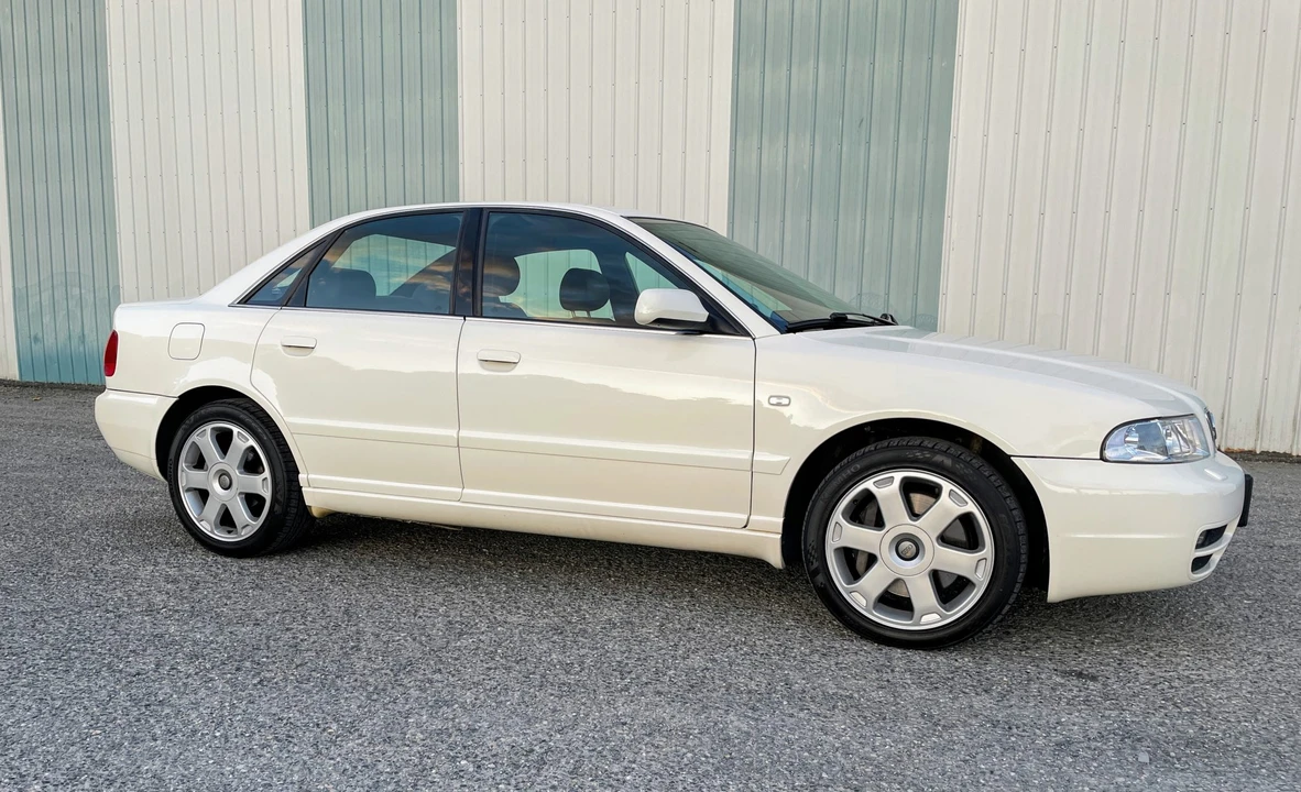2002 Audi B5 S4 - Image 10 of 31