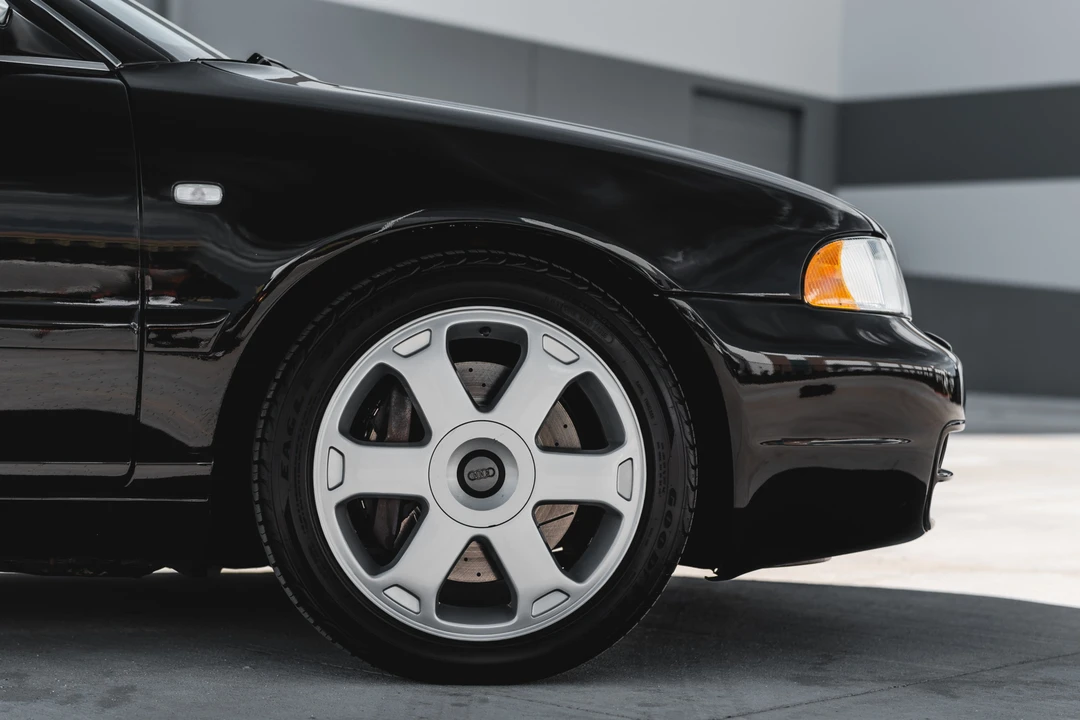 2002 Audi B5 S4 - Image 20 of 31