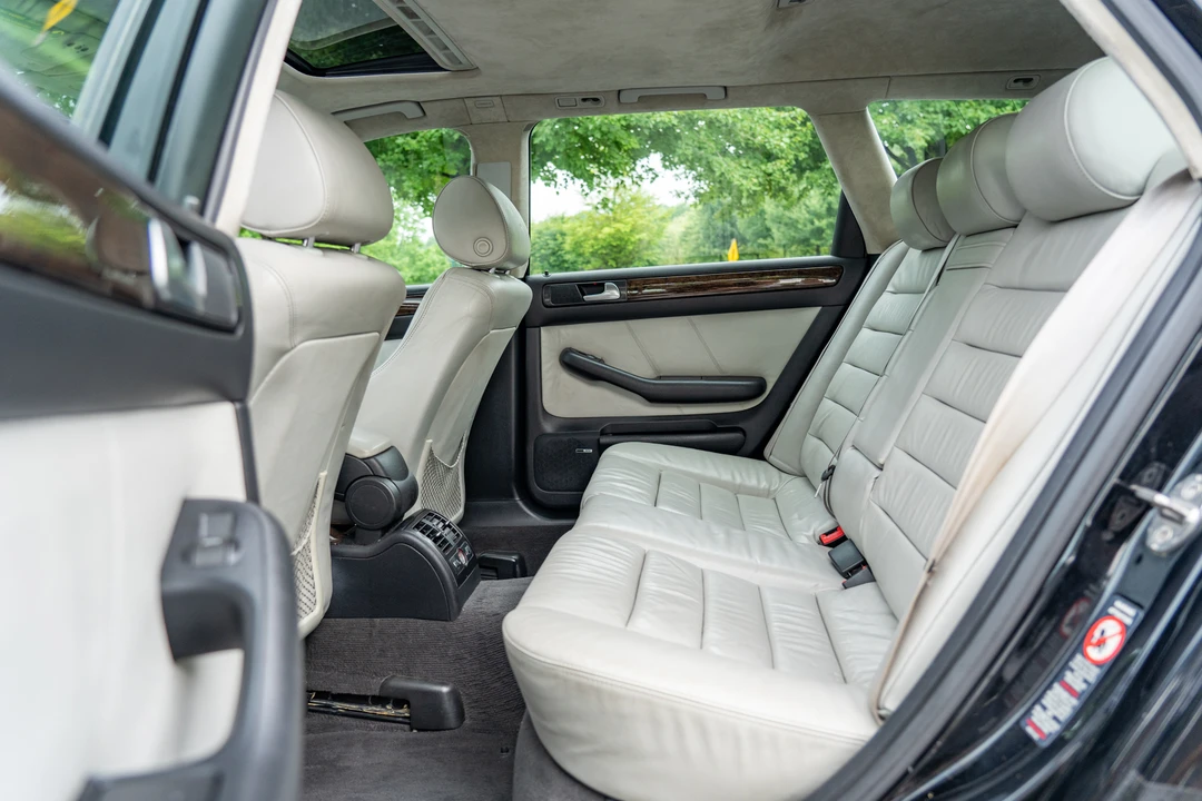 2002 Audi C5 S6 - Image 25 of 31
