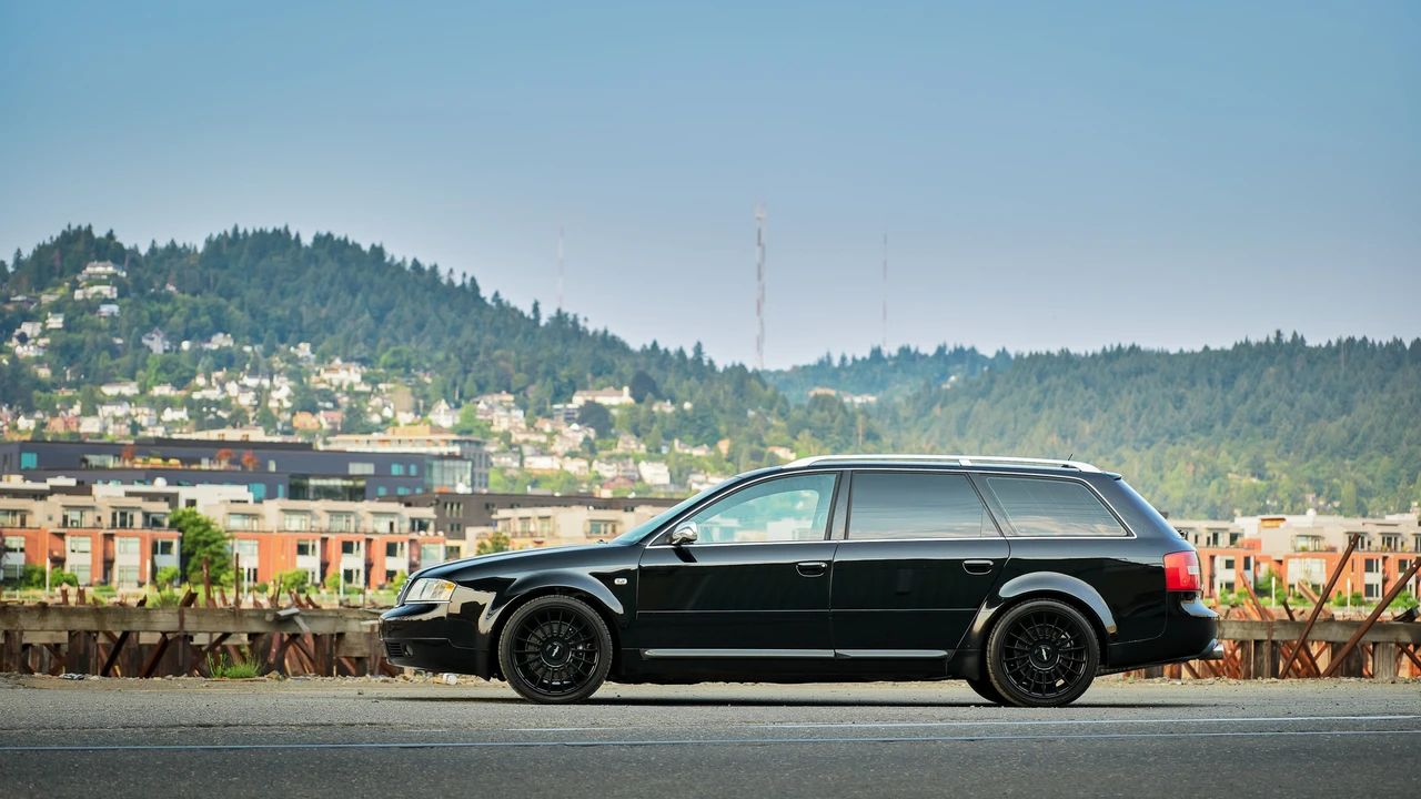 2002 Audi C5 S6 - Image 8 of 31