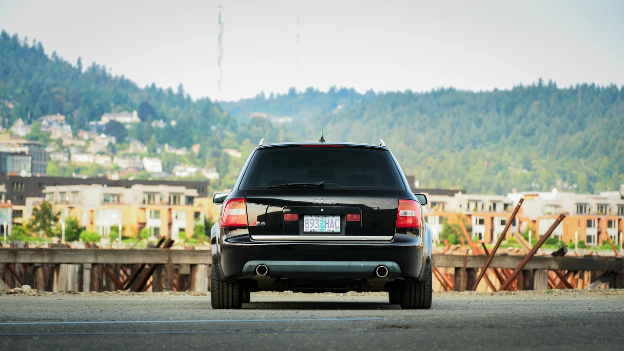2002 Audi C5 S6 - Image 9 of 31