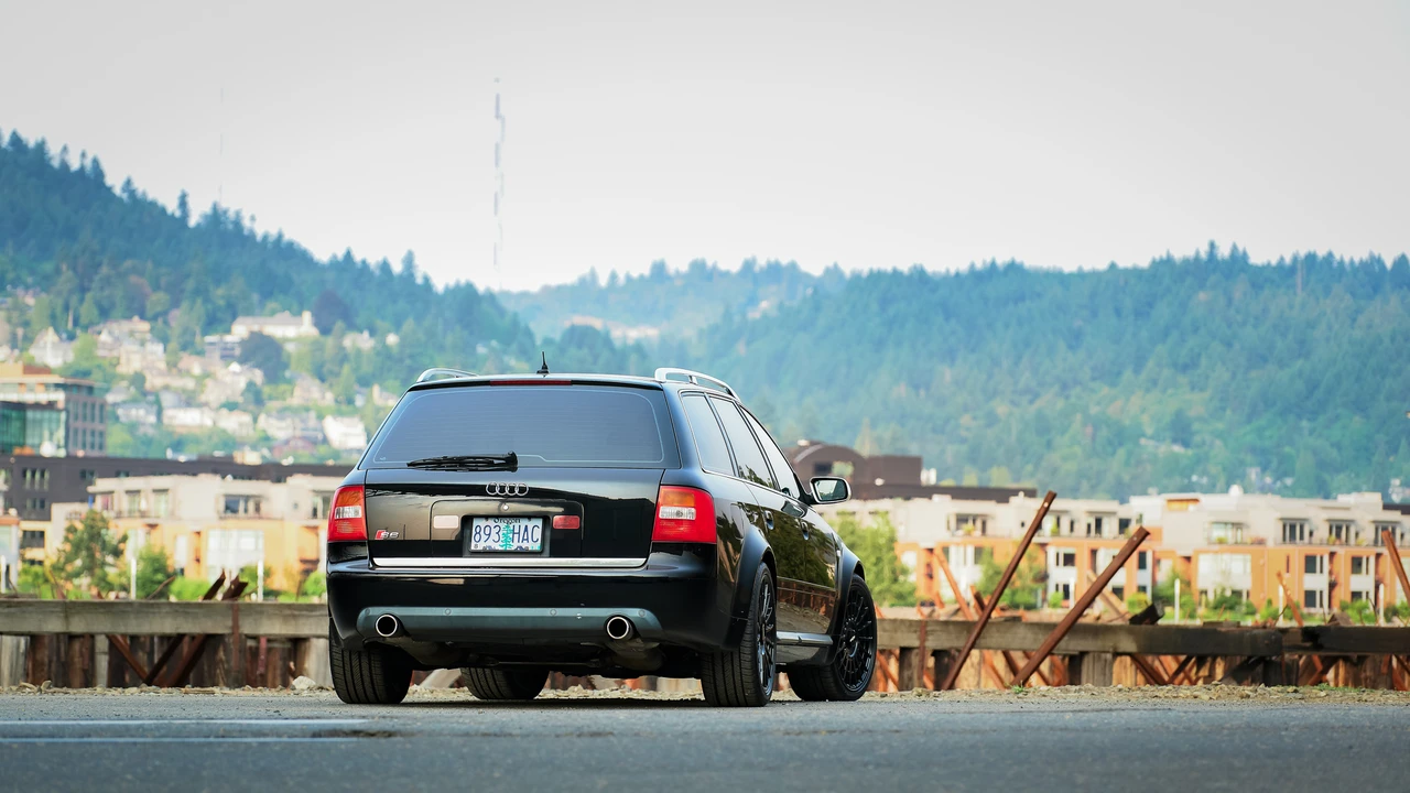 2002 Audi C5 S6 - Image 10 of 31