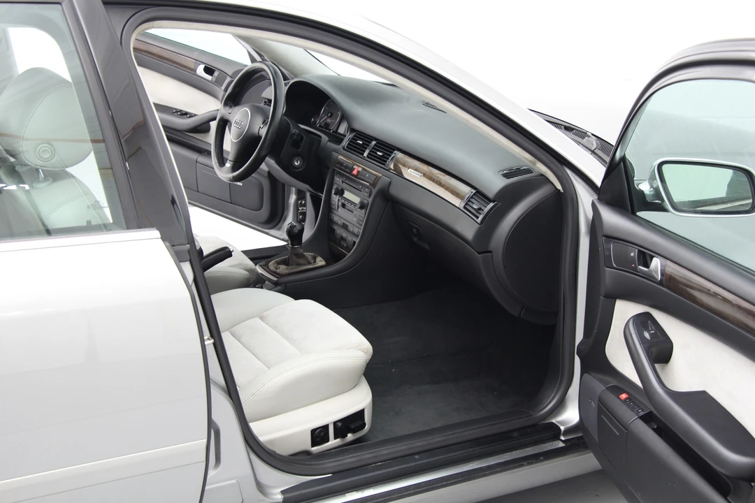 2002 Audi C5 S6 - Image 26 of 31