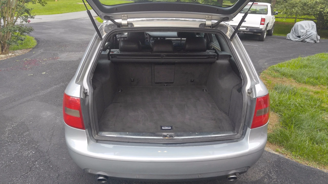 2002 Audi C5 S6 - Image 13 of 31