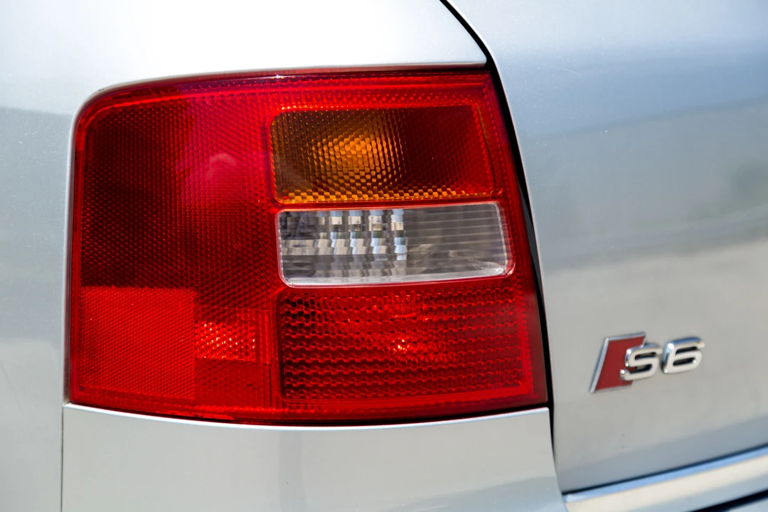 2002 Audi C5 S6 - Image 11 of 31