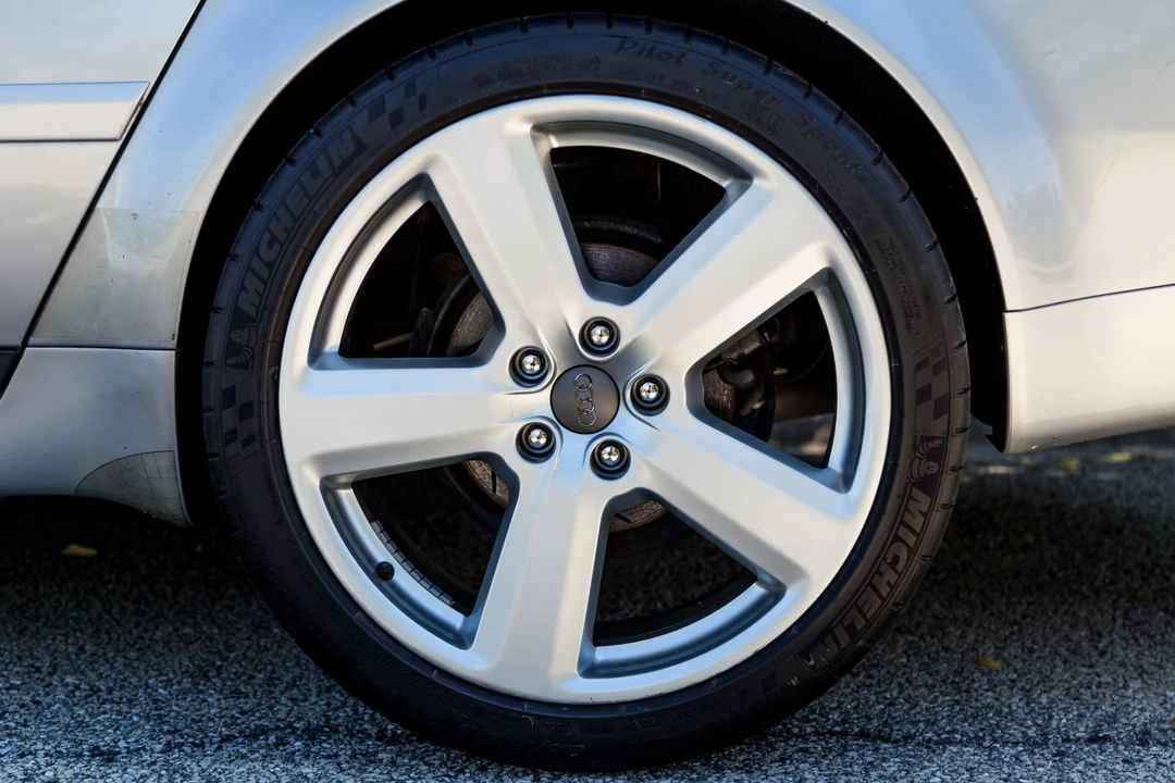 2002 Audi C5 S6 - Image 18 of 31