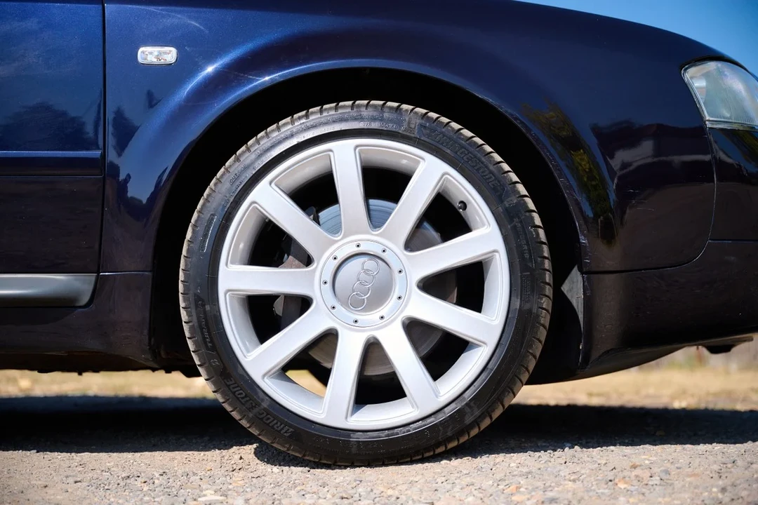 2002 Audi C5 S6 - Image 25 of 30