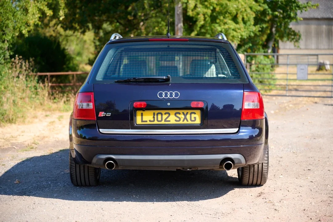 2002 Audi C5 S6 - Image 11 of 30
