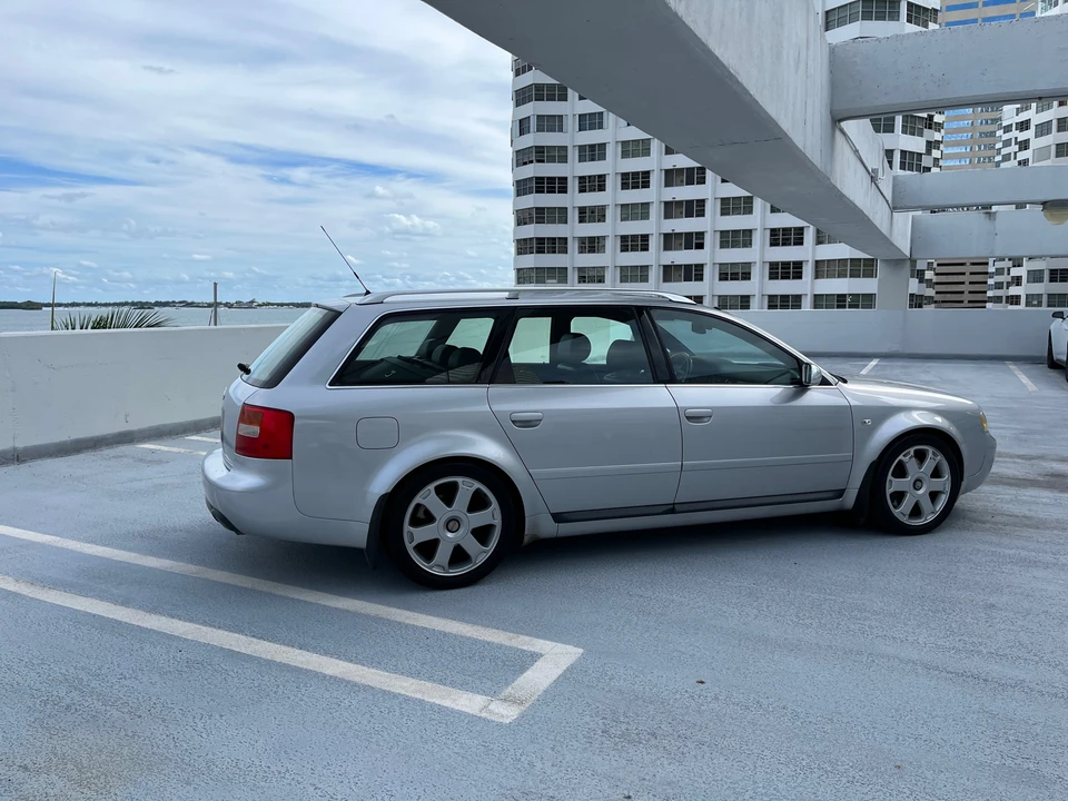 2002 Audi C5 S6 - Image 10 of 31