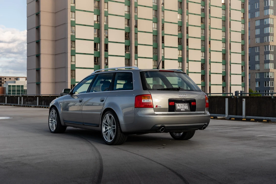 2002 Audi C5 S6 - Image 10 of 31