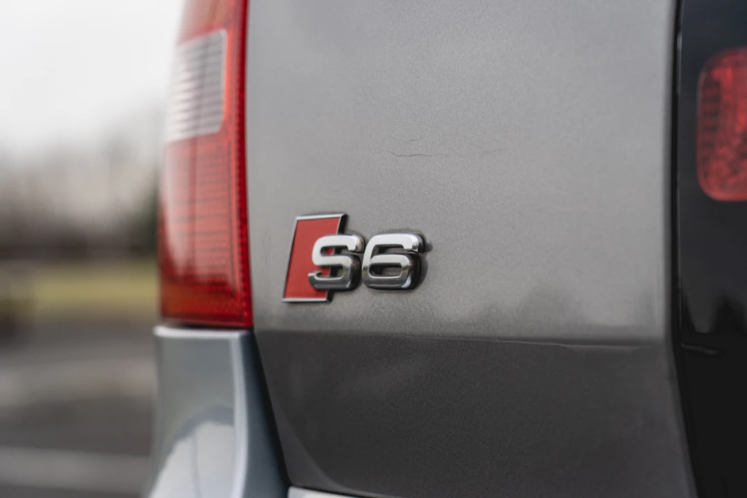 2002 Audi C5 S6 - Image 19 of 31