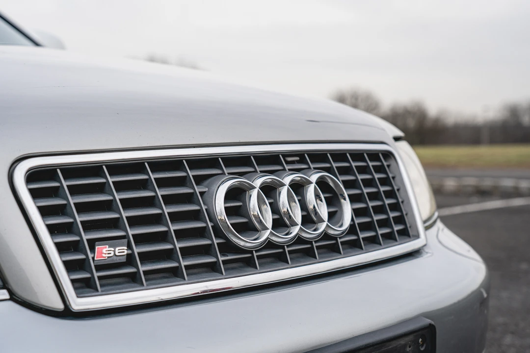 2002 Audi C5 S6 - Image 15 of 31