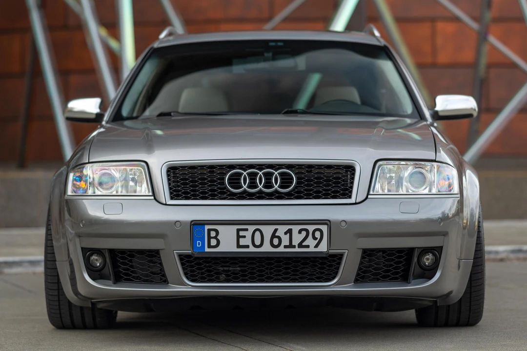 2002 Audi C5 S6 - Image 2 of 31