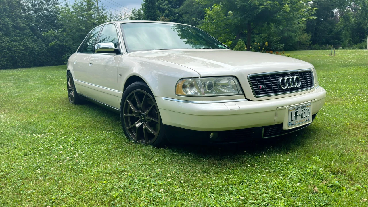 2002 Audi D2 S8 - Image 3 of 31