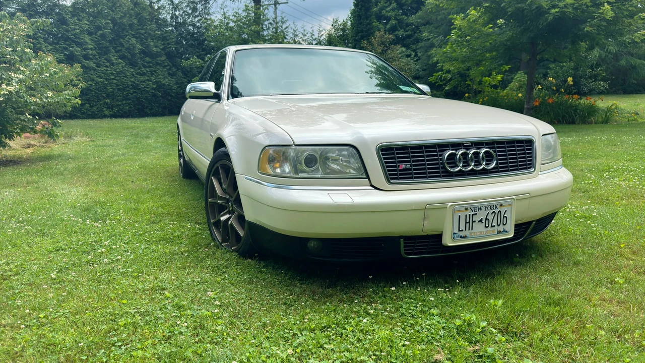 2002 Audi D2 S8 - Image 4 of 31