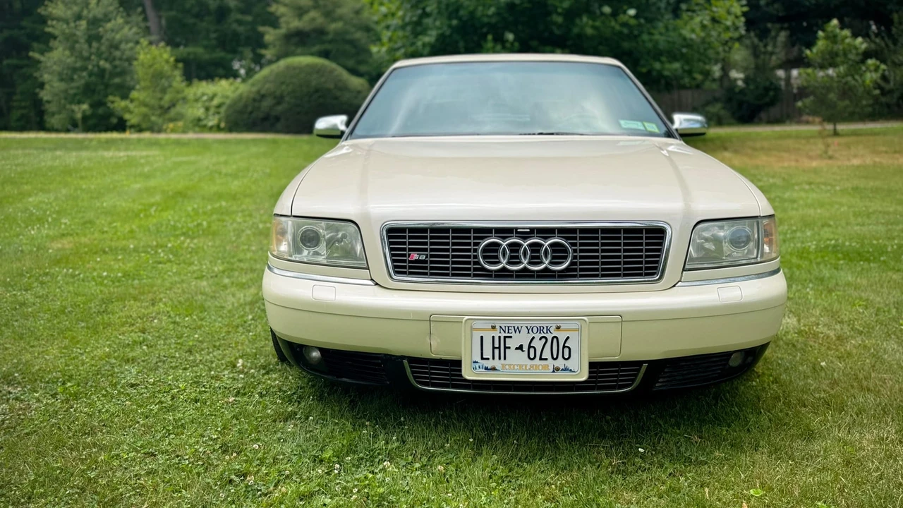 2002 Audi D2 S8 - Image 13 of 31