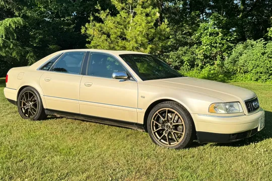 2002 Audi S8 6-Speed