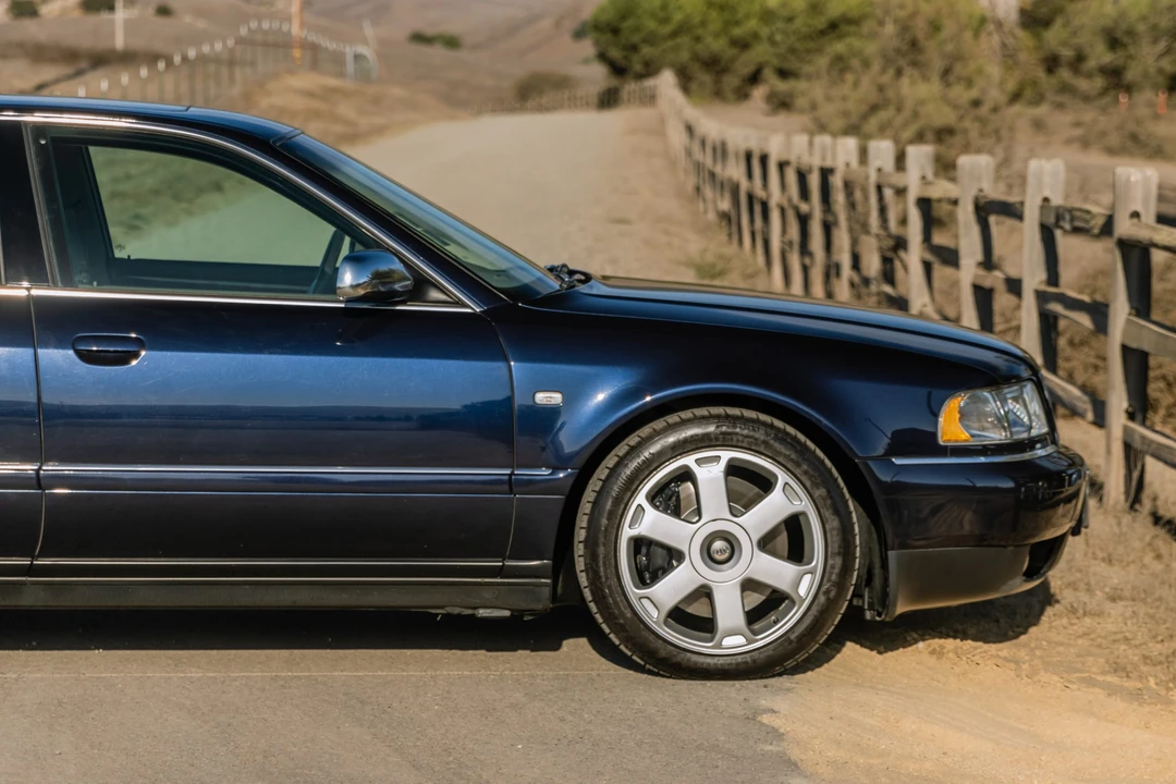 2002 Audi D2 S8 - Image 13 of 31