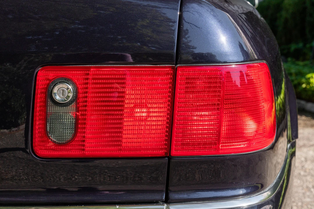 2002 Audi D2 S8 - Image 17 of 31