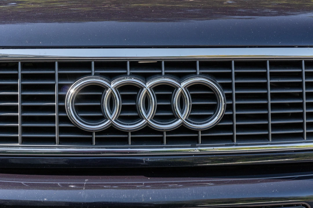 2002 Audi D2 S8 - Image 10 of 31