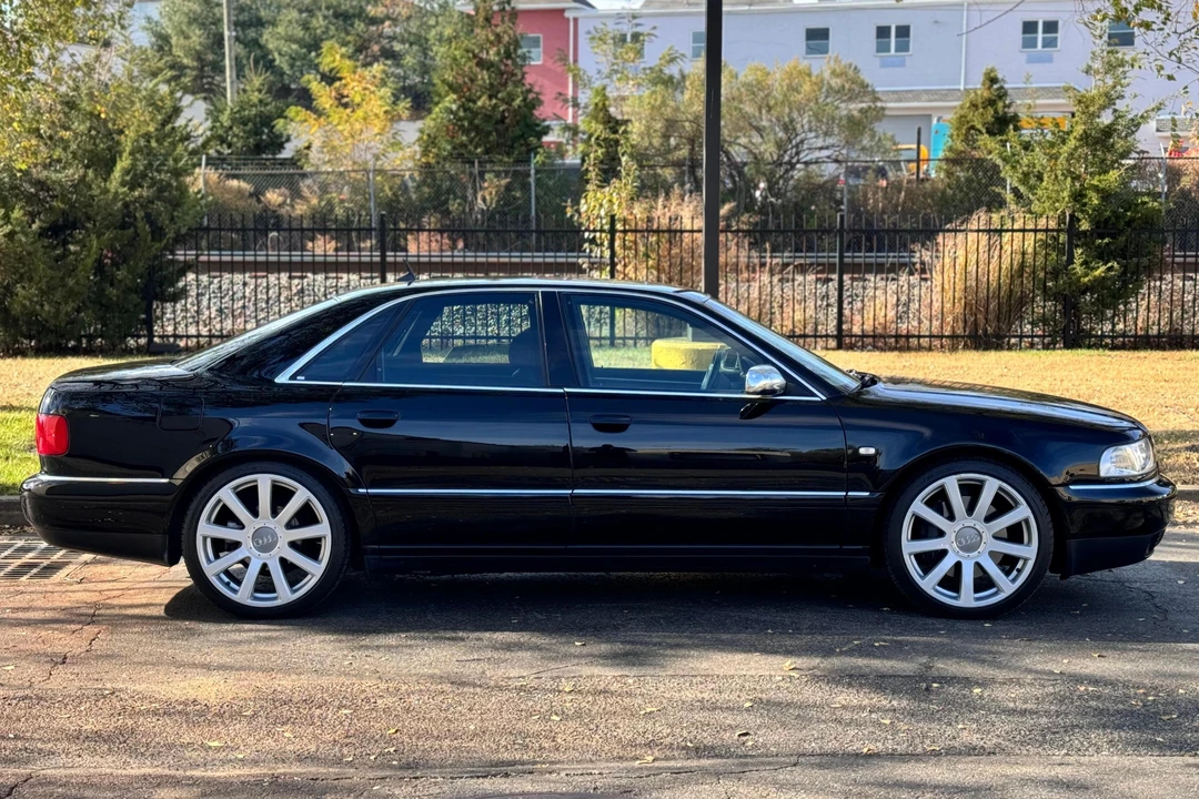 2002 Audi D2 S8 - Image 3 of 29