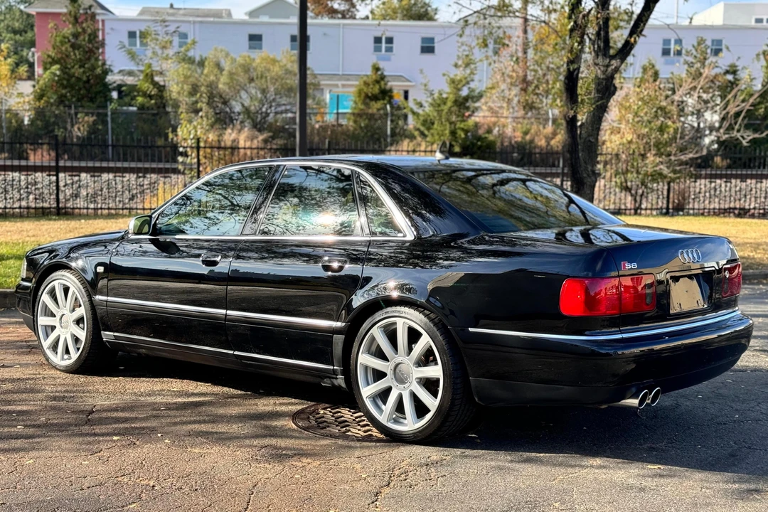 2002 Audi D2 S8 - Image 4 of 29