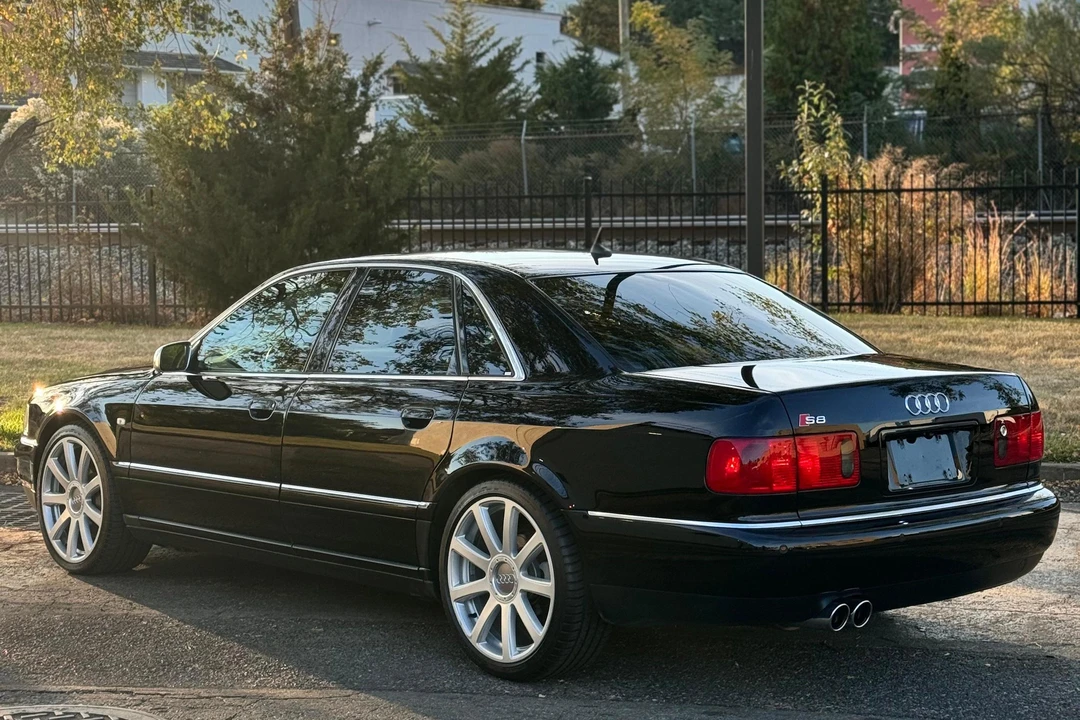 2002 Audi D2 S8 - Image 12 of 29