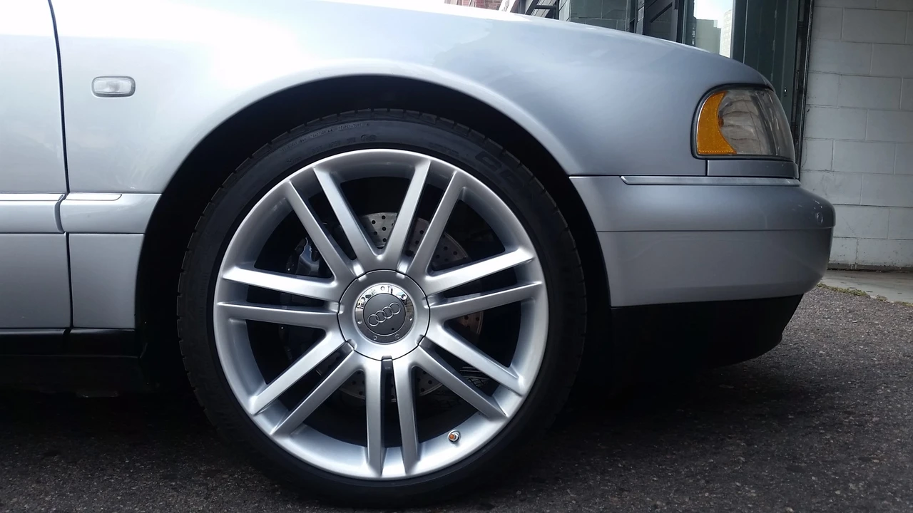 2002 Audi D2 S8 - Image 14 of 31