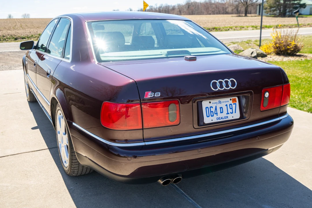 2002 Audi D2 S8 - Image 8 of 31