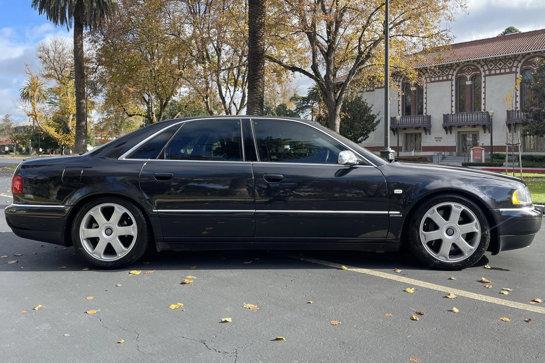 2002 Audi D2 S8 - Image 3 of 31