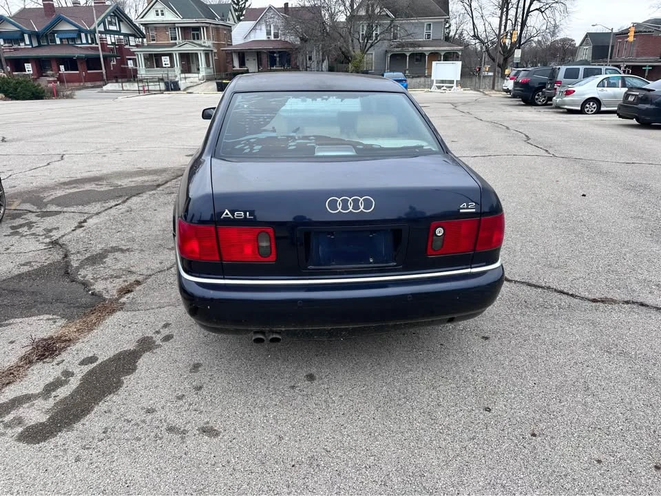 2002 Audi D2 A8 - Image 2 of 6