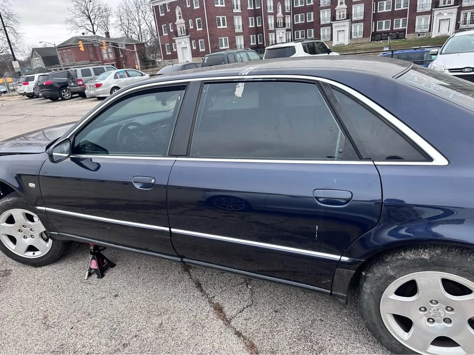 2002 Audi D2 A8 - Image 3 of 6