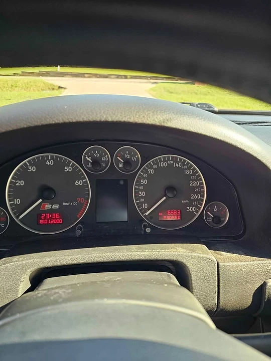 2002 Audi C5 S6 - Image 6 of 10