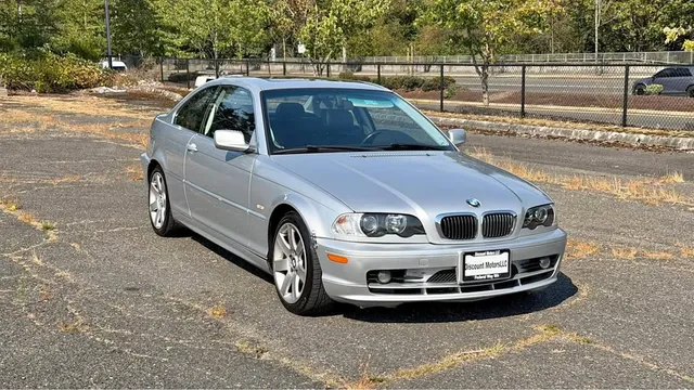2002 BMW 3 Series 325Ci Coupe