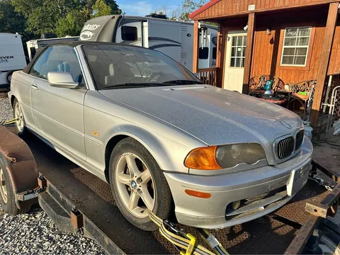 2002 BMW 3 Series 325i Convertible 2D