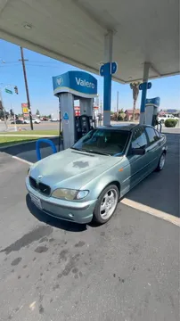 2002 BMW 3 Series 325i Sedan 4D